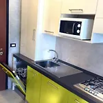 Apartment A At The Center Of Emotion-beahost