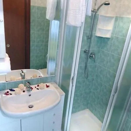 A At The Center Of Emotion-beahost