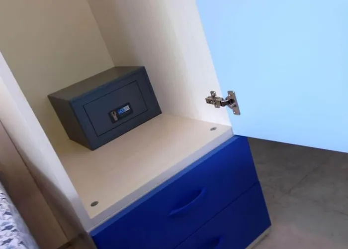 A At The Center Of Emotion-beahost Daire *